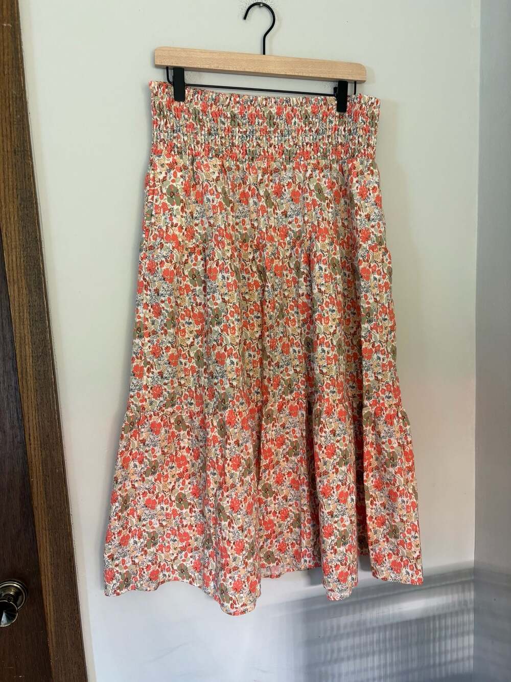 Universal Thread Women's Smocked Waist Floral Tiered Midi Skirt w/Pockets Sz L